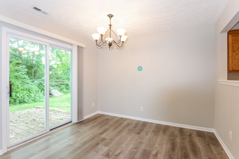 2,290/Mo, 5118 Stanhope Ln Indianapolis, IN 46254 Dining Room View