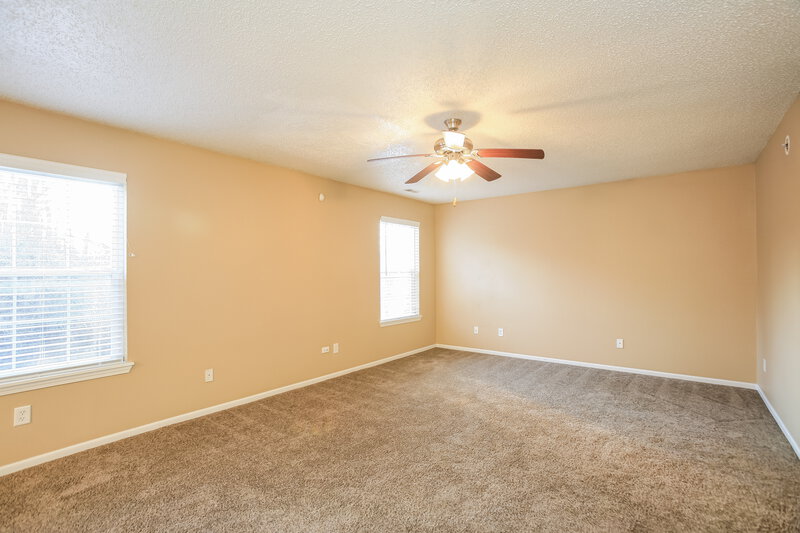1,965/Mo, 4437 Brookmeadow Dr Indianapolis, IN 46254 Living Room View
