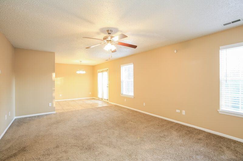 1,965/Mo, 4437 Brookmeadow Dr Indianapolis, IN 46254 Living Room View 3