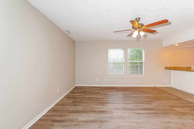 1,695/Mo, 2349 Harvest Moon Dr Greenwood, IN 46143 Living Room View