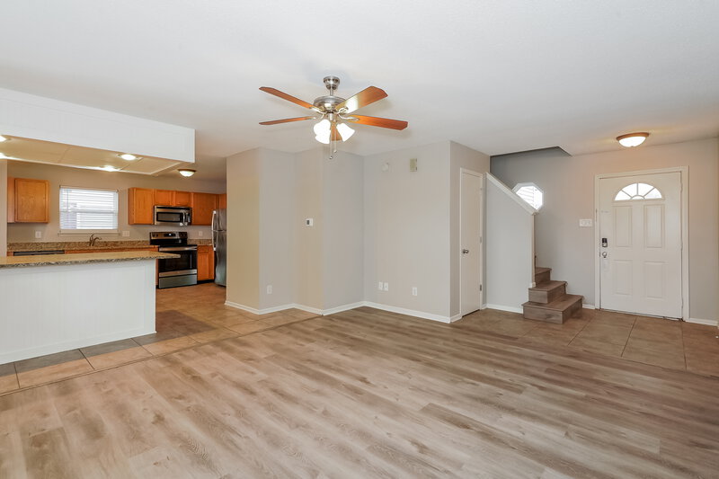 1,695/Mo, 2349 Harvest Moon Dr Greenwood, IN 46143 Dining Room View