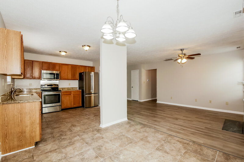 1,655/Mo, 4347 Lucky Ct Indianapolis, IN 46203 Dining Room View 2