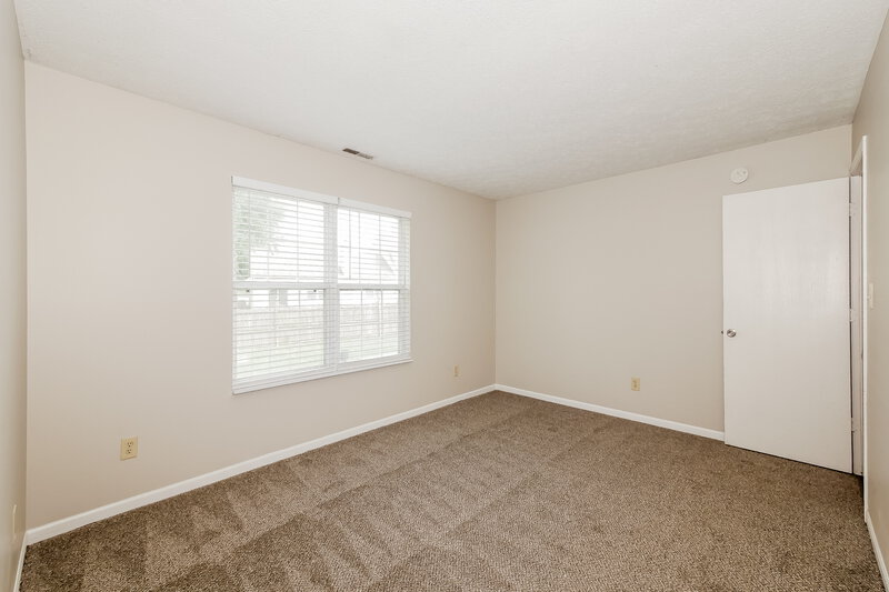 1,655/Mo, 4347 Lucky Ct Indianapolis, IN 46203 Main Bedroom View 2