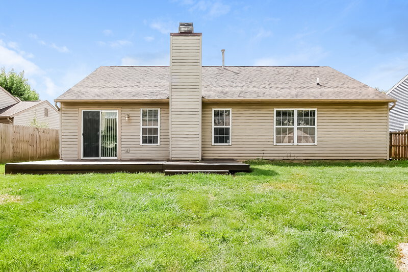 1,655/Mo, 4347 Lucky Ct Indianapolis, IN 46203 Rear View