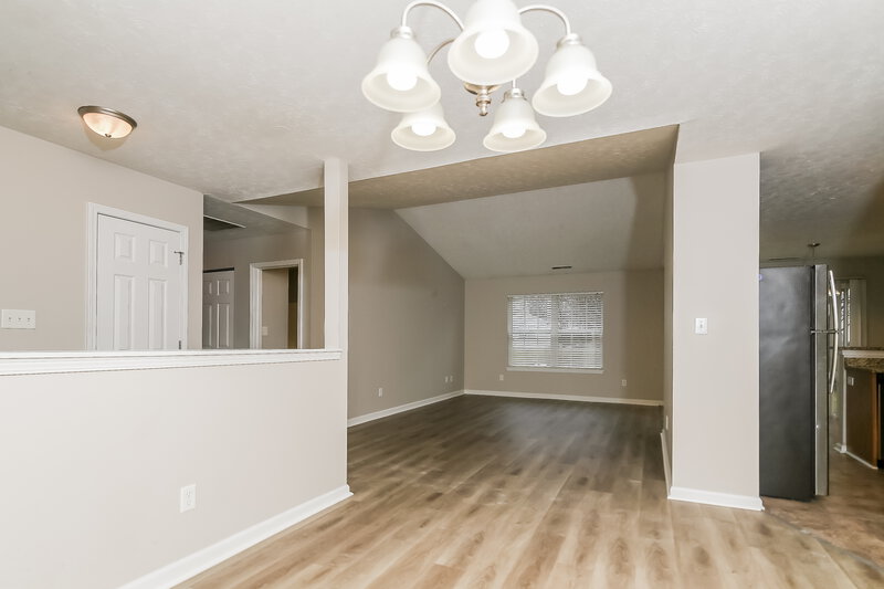 1,890/Mo, 2314 Gradison Circle Indianapolis, IN 46214 Dining Room View 3