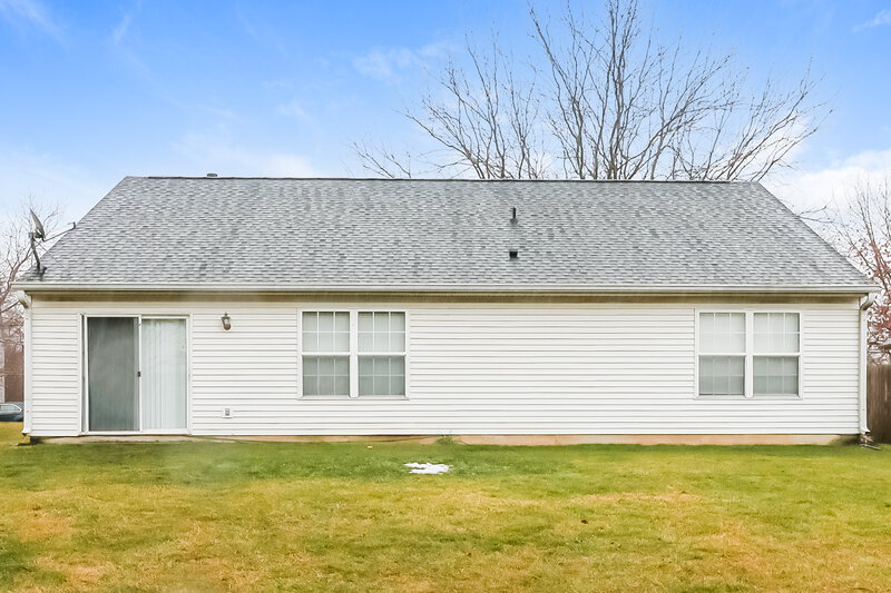 1,890/Mo, 2314 Gradison Circle Indianapolis, IN 46214 Rear View