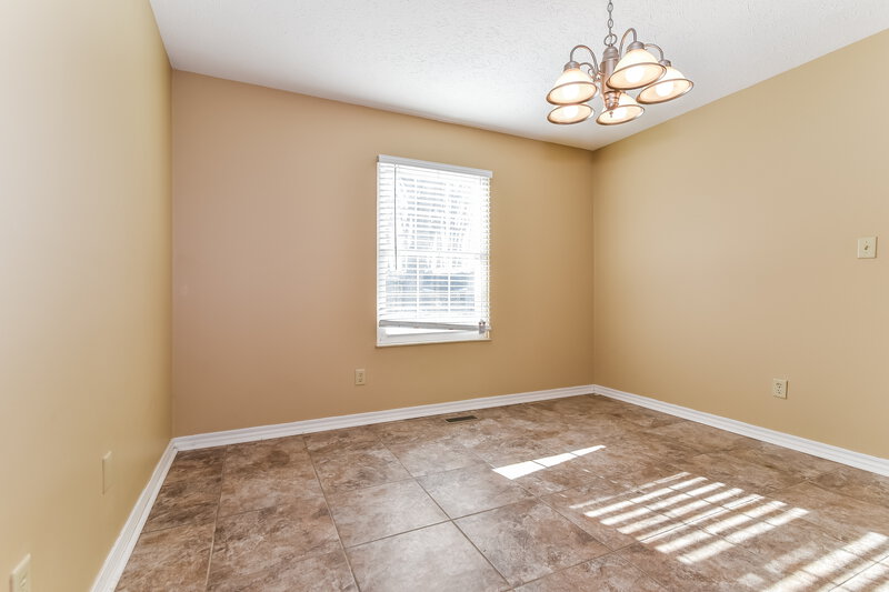 1,890/Mo, 7551 Rogers Dr Indianapolis, IN 46214 Dining Room View