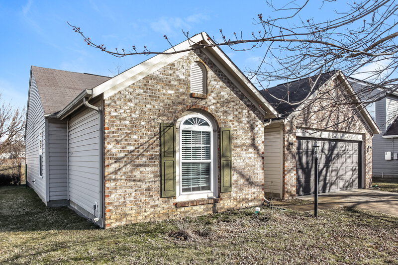 1,755/Mo, 11136 Autumn Creek Ct Indianapolis, IN 46229 Front View