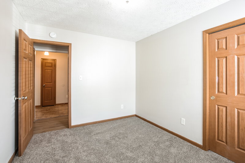 1,755/Mo, 11136 Autumn Creek Ct Indianapolis, IN 46229 Bedroom View