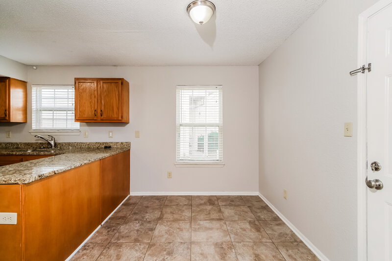 1,820/Mo, 4115 Orchard Valley Blvd Indianapolis, IN 46235 Breakfast Nook View
