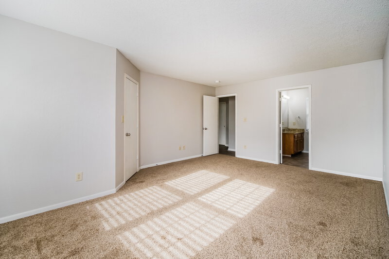 1,820/Mo, 4115 Orchard Valley Blvd Indianapolis, IN 46235 Main Bedroom View 2