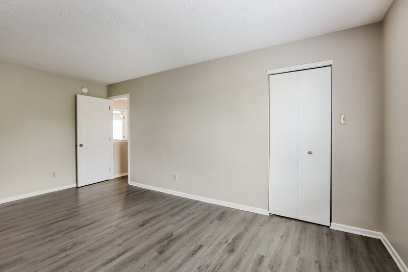 1,965/Mo, 103 Snowflake Circle Greenwood, IN 46143 Bedroom View 4