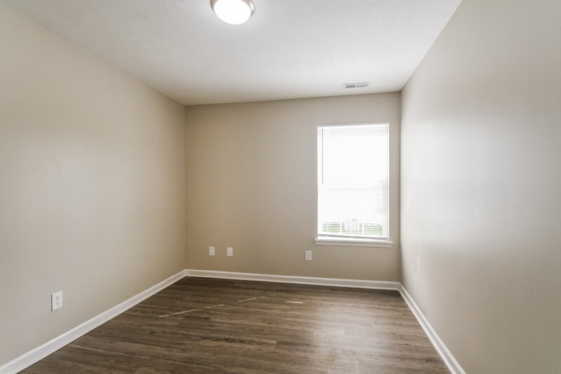 1,760/Mo, 522 Venus Dr Indianapolis, IN 46241 Bedroom View 2