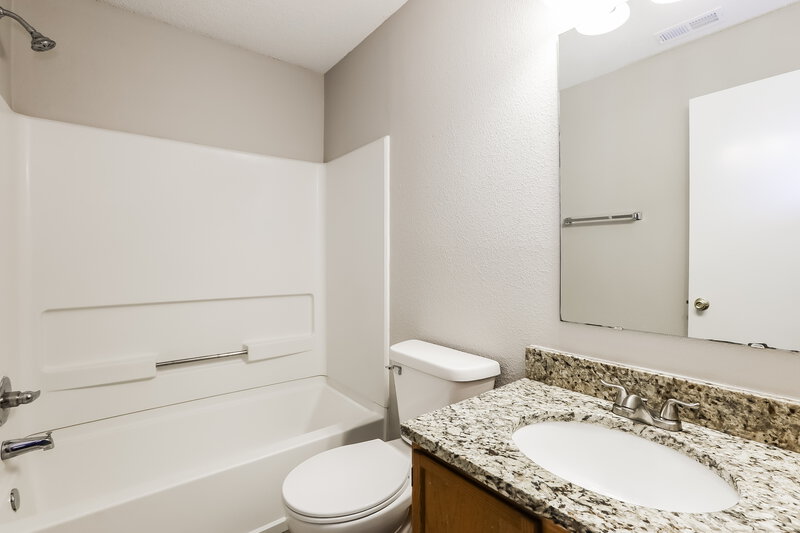 1,655/Mo, 10969 Sweetsen Rd Camby, IN 46113 Bathroom View