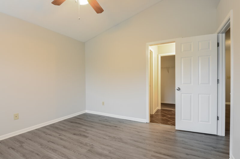 2,070/Mo, 11339 Water Birch Dr Indianapolis, IN 46235 Main Bedroom View 2