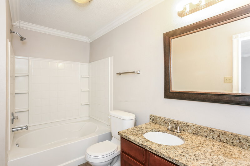 1,770/Mo, 10783 Timothy Ln Indianapolis, IN 46231 Bathroom View