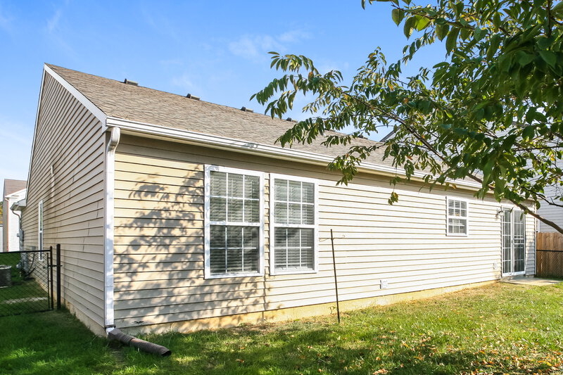 1,770/Mo, 10783 Timothy Ln Indianapolis, IN 46231 Rear View 2