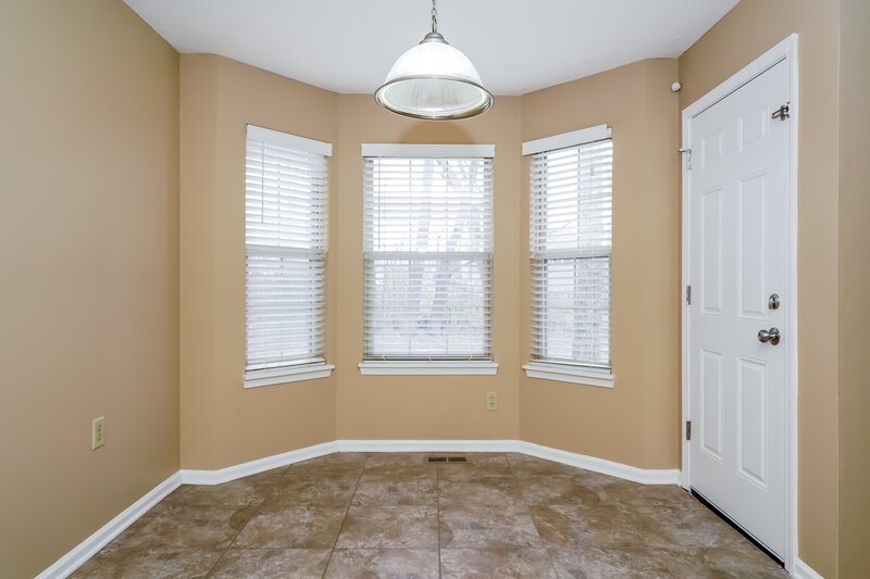 1,585/Mo, 7245 Bradford Woods Way Indianapolis, IN 46268 Dining Room View