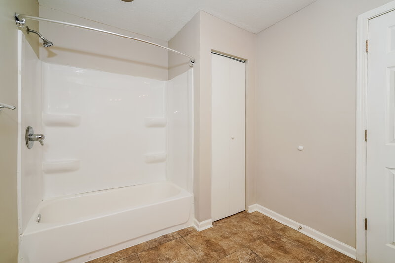 1,735/Mo, 535 Cahill Ln Indianapolis, IN 46214 Misc View 10