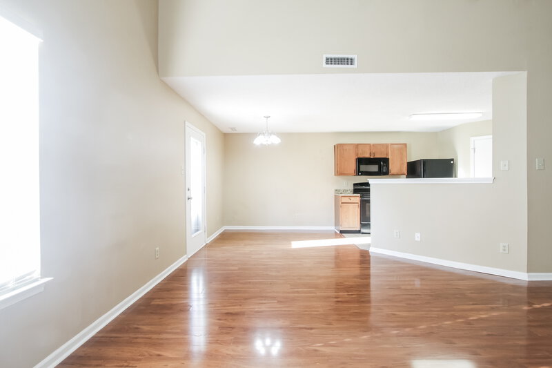 1,725/Mo, 10548 Glenayr Dr Camby, IN 46113 Living Room View 2