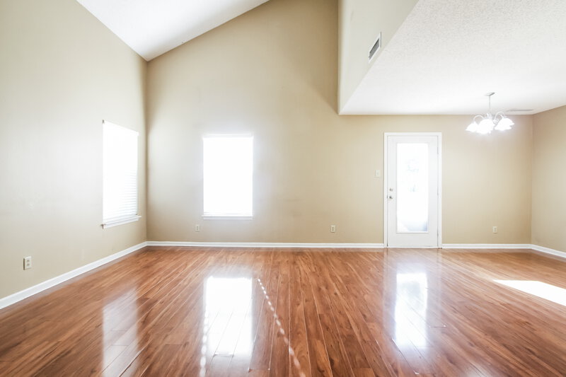 1,725/Mo, 10548 Glenayr Dr Camby, IN 46113 Living Room View 5