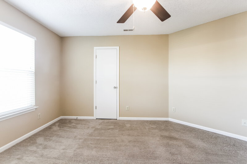 1,725/Mo, 10548 Glenayr Dr Camby, IN 46113 Main Bedroom View 3