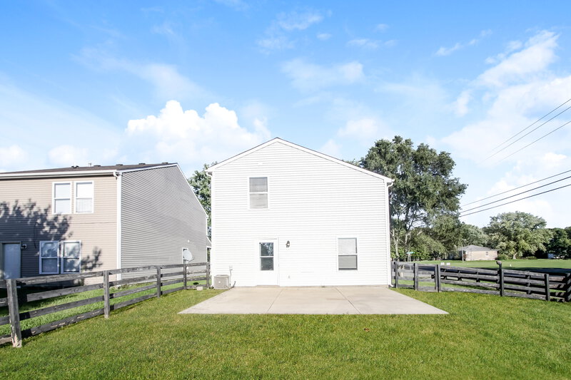 1,725/Mo, 10548 Glenayr Dr Camby, IN 46113 Rear View