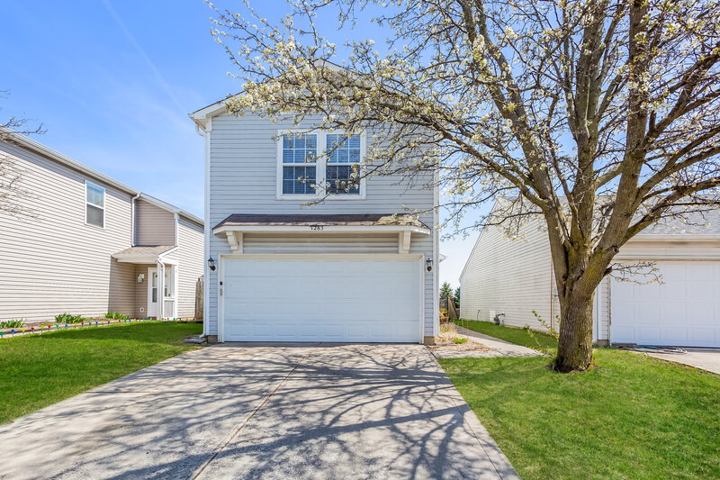 1,740/Mo, 1285 Kenwood Dr Greenwood, IN 46143 External View