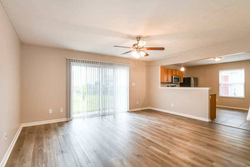 2,005/Mo, 11615 Signet Ln Indianapolis, IN 46235 Misc View 4
