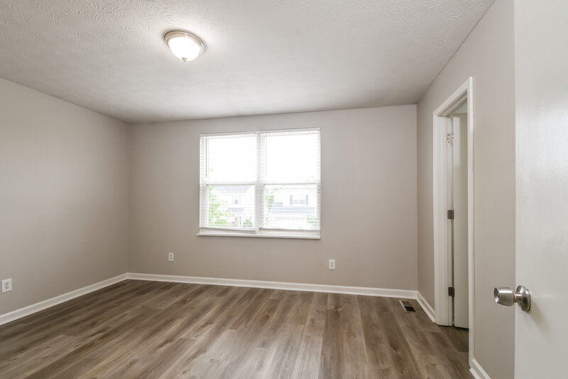 2,005/Mo, 11615 Signet Ln Indianapolis, IN 46235 Misc View 10