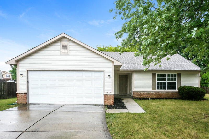 2,620/Mo, 2804 Hazelchase Ct Indianapolis, IN 46268 External View
