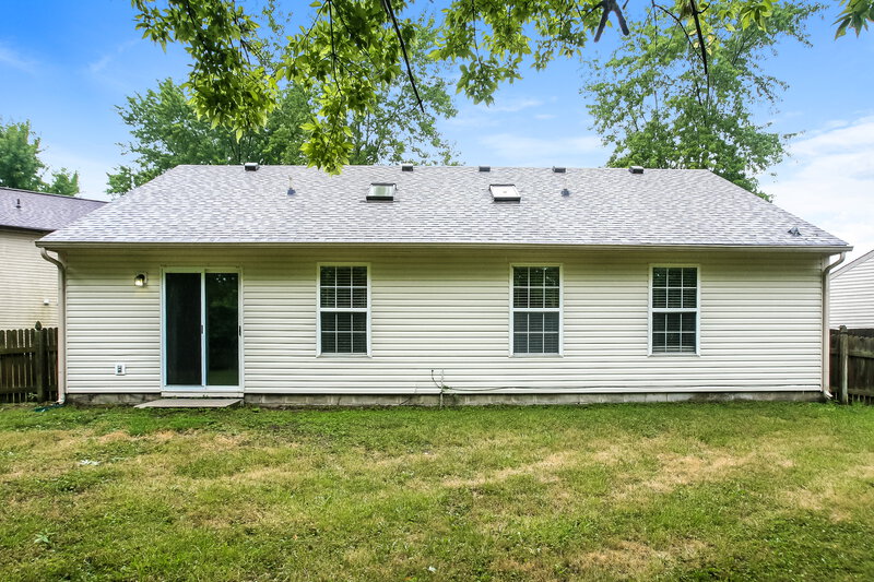 2,620/Mo, 2804 Hazelchase Ct Indianapolis, IN 46268 Rear View