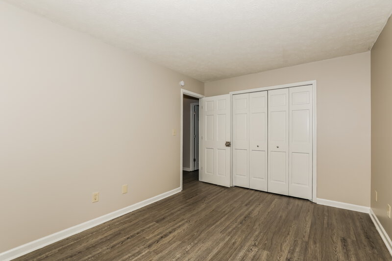 1,900/Mo, 5631 Nodlehs Ct Indianapolis, IN 46221 Bedroom View