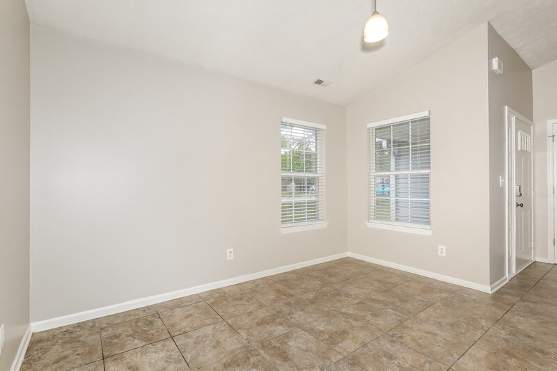 1,870/Mo, 1947 Mare Ave Indianapolis, IN 46203 Living Room View