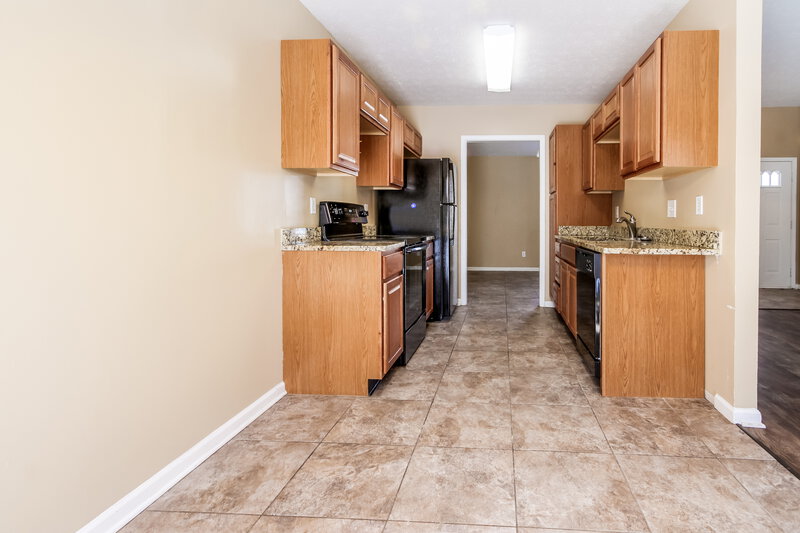 1,690/Mo, 1947 Mare Ave Indianapolis, IN 46203 Dining Room View 2