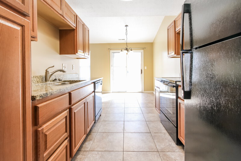 1,690/Mo, 1947 Mare Ave Indianapolis, IN 46203 Kitchen View