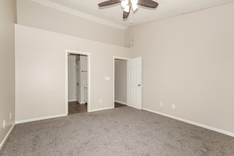 1,870/Mo, 1947 Mare Ave Indianapolis, IN 46203 Main Bedroom View
