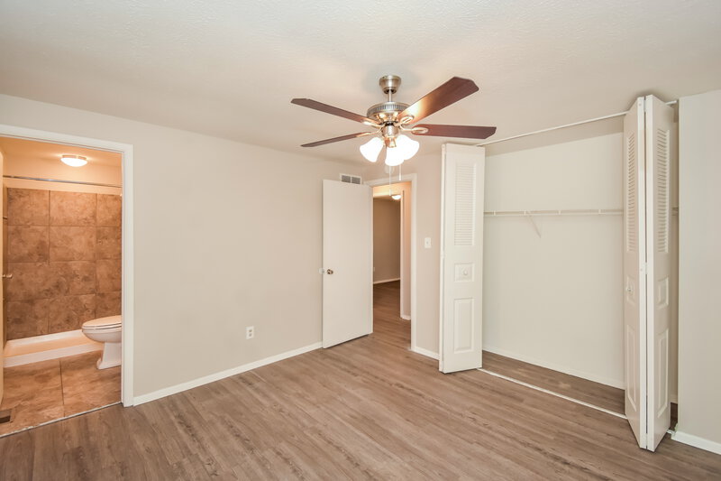 1,955/Mo, 11613 Whidbey Dr Indianapolis, IN 46229 Misc View 8