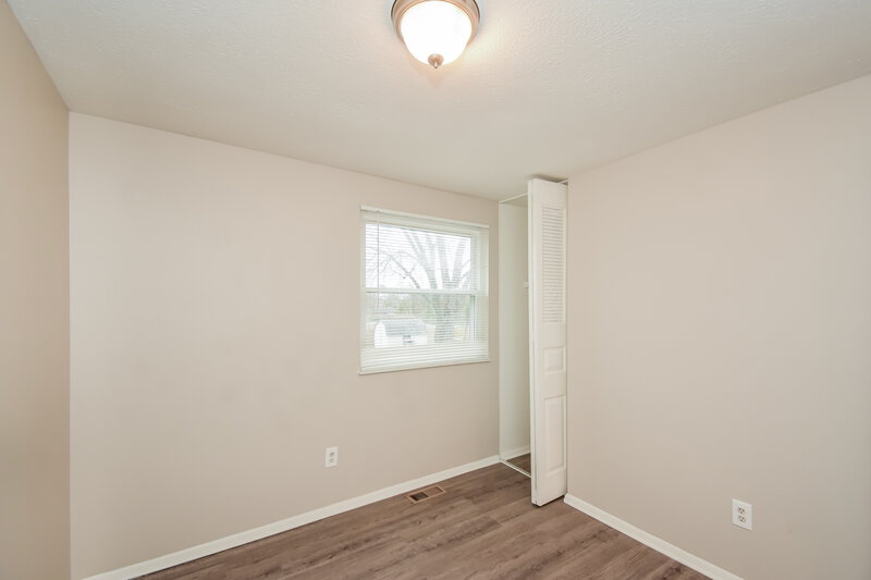 1,955/Mo, 11613 Whidbey Dr Indianapolis, IN 46229 Misc View 14