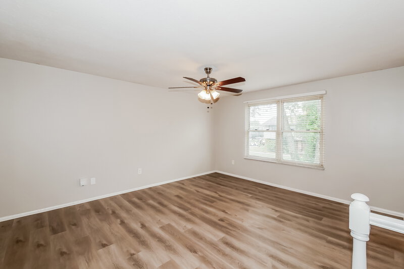 1,590/Mo, 616 Woodlark Dr Indianapolis, IN 46229 Living Room View