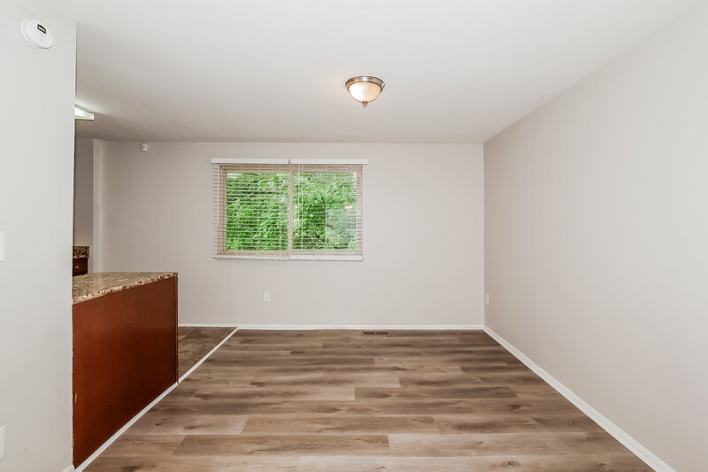 1,590/Mo, 616 Woodlark Dr Indianapolis, IN 46229 Dining Room View