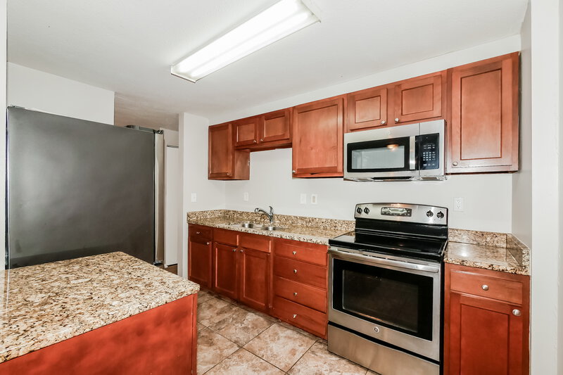 1,590/Mo, 616 Woodlark Dr Indianapolis, IN 46229 Kitchen View