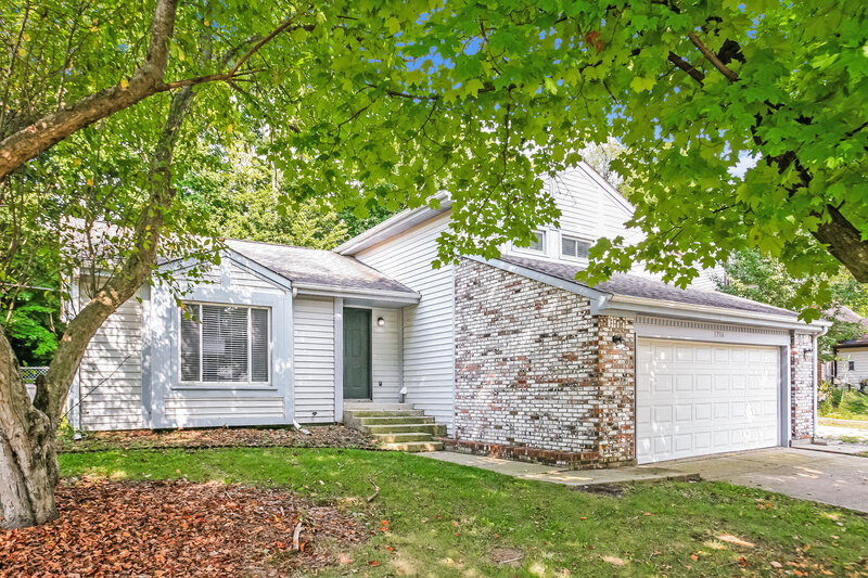 1,715/Mo, 1716 Countryside Dr Indianapolis, IN 46231 Front View