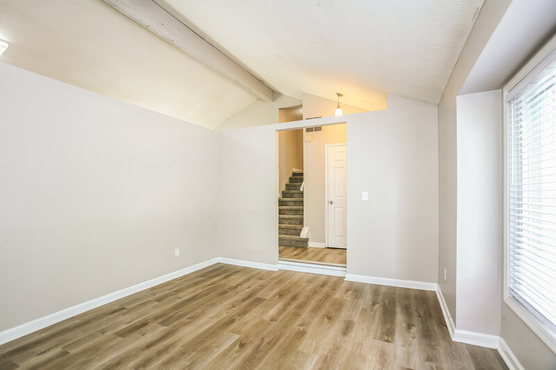 1,715/Mo, 1716 Countryside Dr Indianapolis, IN 46231 Sitting Room View