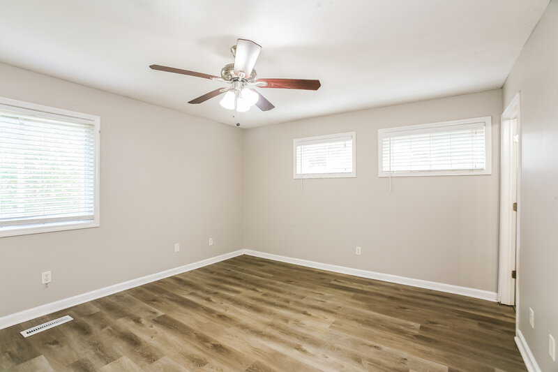 1,715/Mo, 1716 Countryside Dr Indianapolis, IN 46231 Main Bedroom View 2