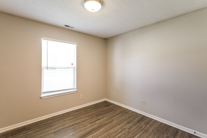 1,525/Mo, 2242 Whitecliff Dr Indianapolis, IN 46234 Bedroom View