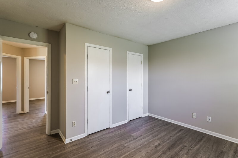 1,525/Mo, 2242 Whitecliff Dr Indianapolis, IN 46234 Bedroom View 3