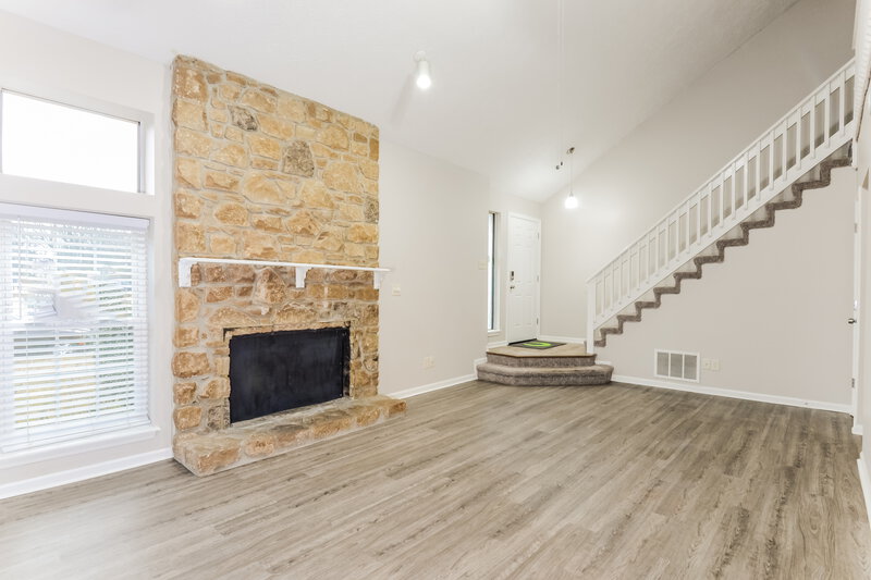 1,845/Mo, 1805 Catalano Dr Indianapolis, IN 46214 Living Room View 2