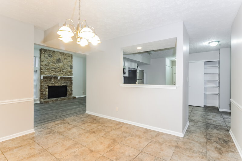 1,845/Mo, 1805 Catalano Dr Indianapolis, IN 46214 Dining Room View 2