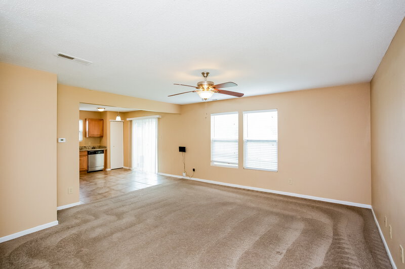 1,905/Mo, 313 Longbow St Sheridan, IN 46069 Living Room View